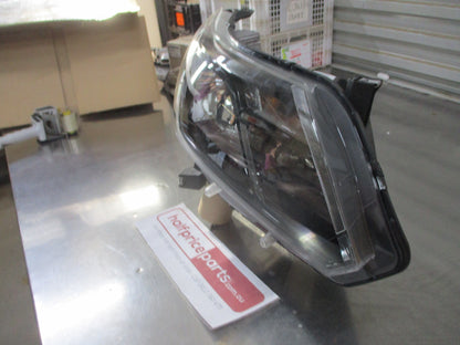 Holden RG Colorado/Colorado 7 Genuine Right Hand Front Head Light Assembly (Black) New Part