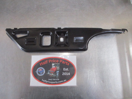 Kia Cerato Genuine Right Hand Rear Bumper Bracket Assembly New Part