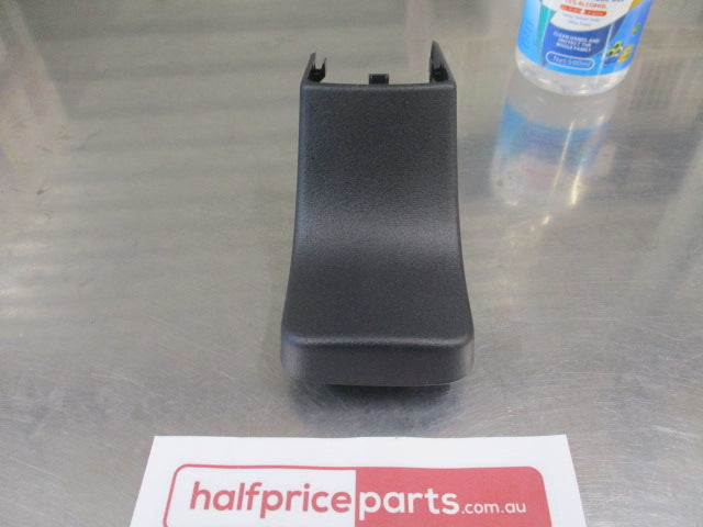 Mitsubishi Outlander/Outlander Sport Genuine Front Passenger Seat Track End Rear Cover New Part