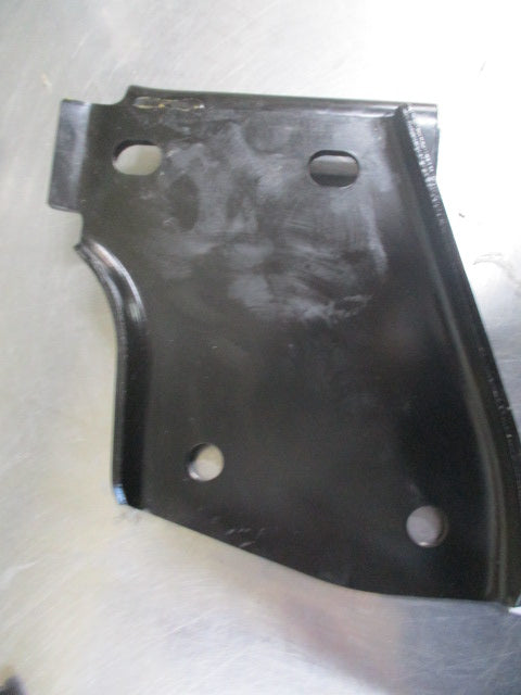 Mitsubishi Triton Genuine Left Hand Rear Bumper Side Bracket New Part