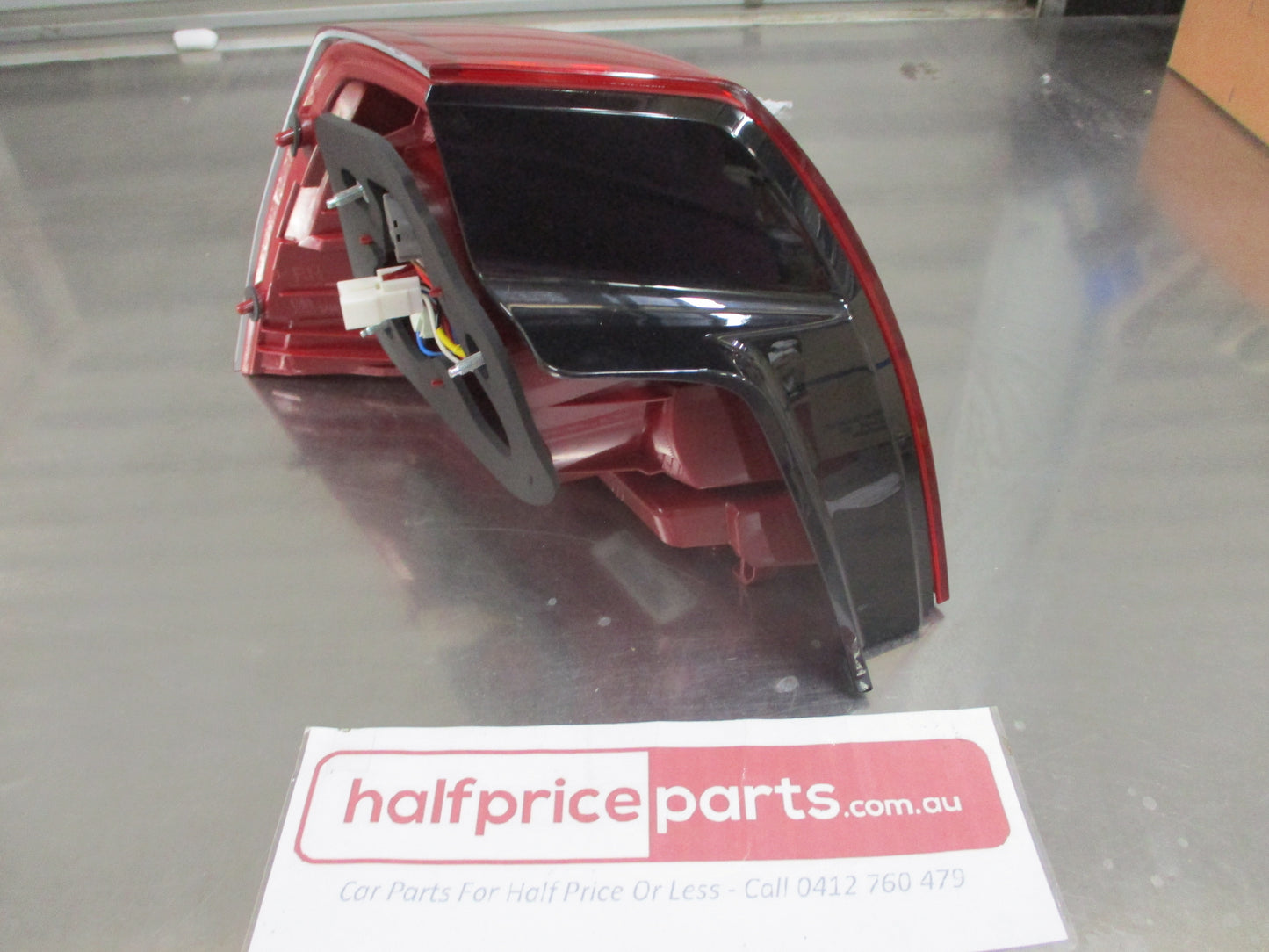 Holden Commodore VE Berlina Sedan Genuine Right Hand Tail Light Assembly New Part