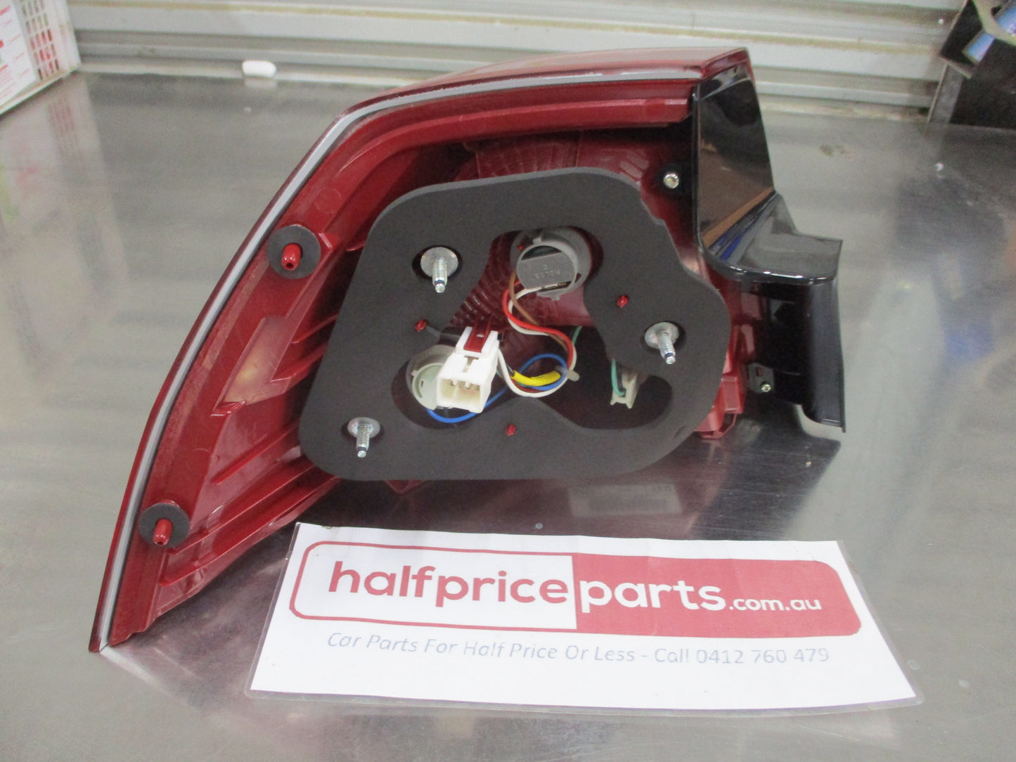 Holden Commodore VE Berlina Sedan Genuine Right Hand Tail Light Assembly New Part