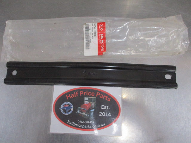 Kia Optima/Hyundai Sonata Genuine Rear Tunnel Mounting Bar New Part