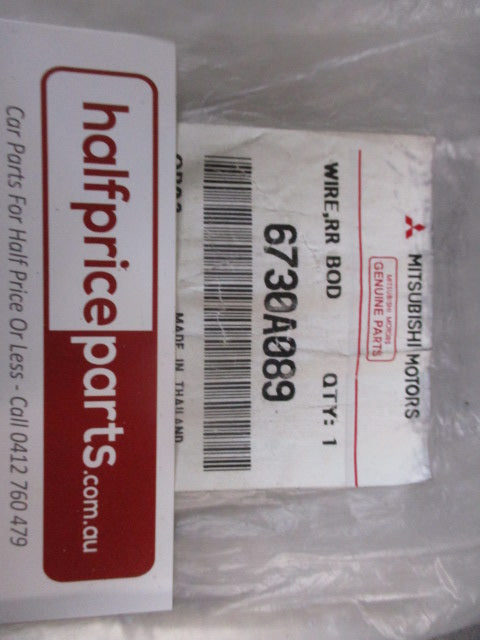 Mitsubishi Triton Genuine Tailgate Wire Holders Pair New Part