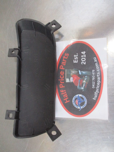 Kia Carnival Genuine Right Hand Fog Light Bumper Cover New Part