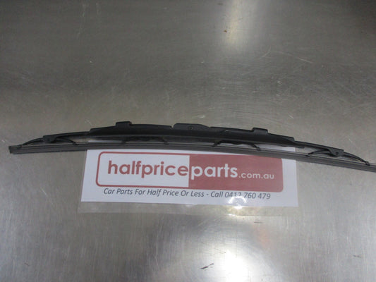 Suzuki Swift Genuine Drivers Replacement Wiper And Head New Part