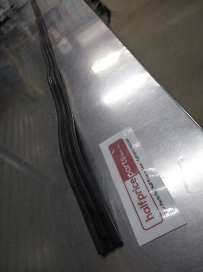 Mitsubishi MN Triton Genuine Side Step Cover Up Outer Rubber New Part