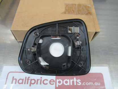 Holden CG5 Captiva Genuine Right Hand Outer Folding Mirror Glass New Part