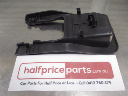 Mitsubishi Outlander Genuine Left Hand 2ND Row Seat Anchor Cover Trim New Part