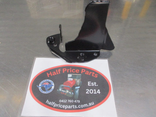 Honda CR-V Genuine Front Left Bumper Beam Extension Bracket New Part