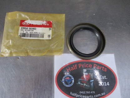 Kia K2900 Genuine Front Hub Oil Seal Inner New Part