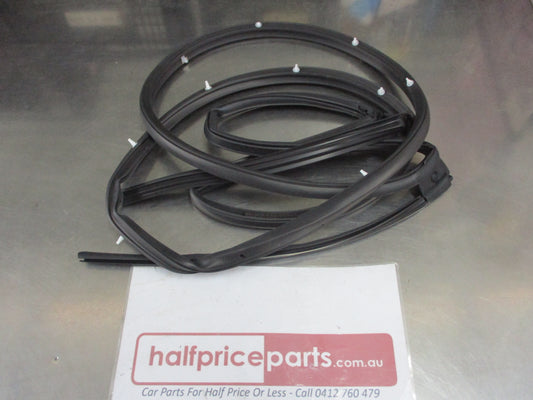 Honda Jazz Genuine Passenger Rear Door Weather Strip New Part