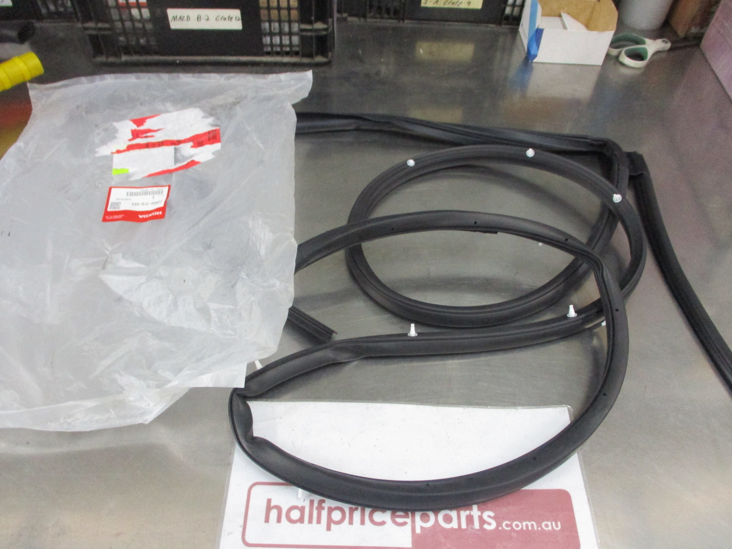 Honda Jazz Genuine Passenger Rear Door Weather Strip New Part