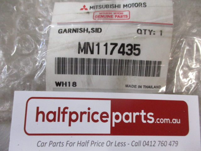 Mitsubishi ML Triton Genuine Left Hand Front Side Step End Cover New Part