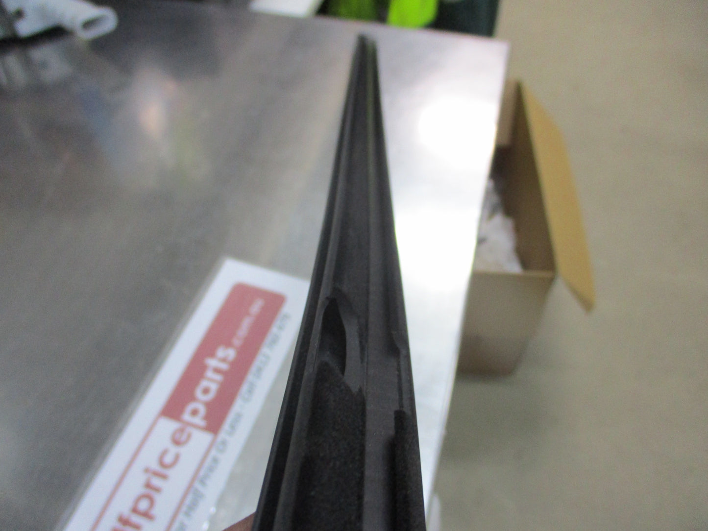 Holden Astra-K Genuine Left Hand Rear Glass Door Molding New Part