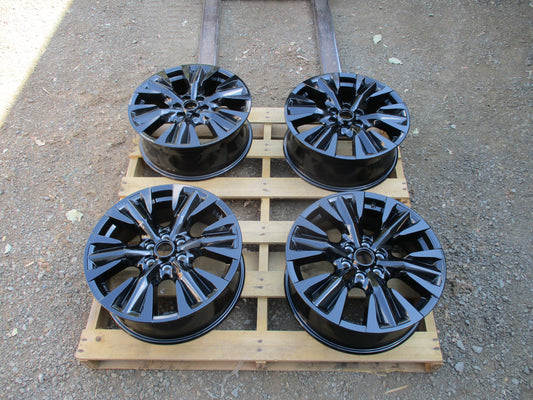 Nissan Navara D23 Genuine Set Of 4 18" Alloy Wheels With 4 C/Caps New Part