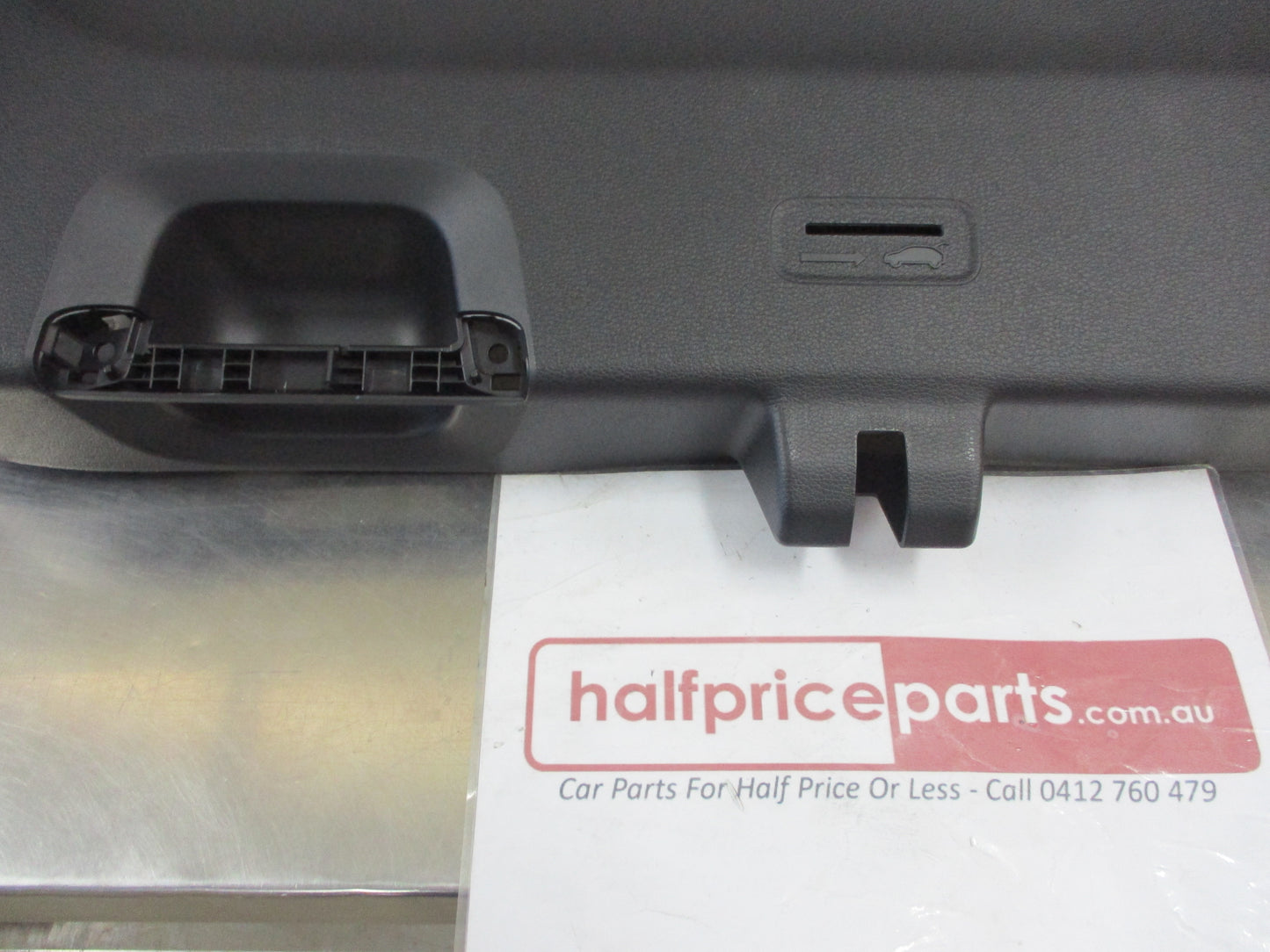 Kia Cerato Genuine Rear Tail Gate Lower Trim Assembly New Part