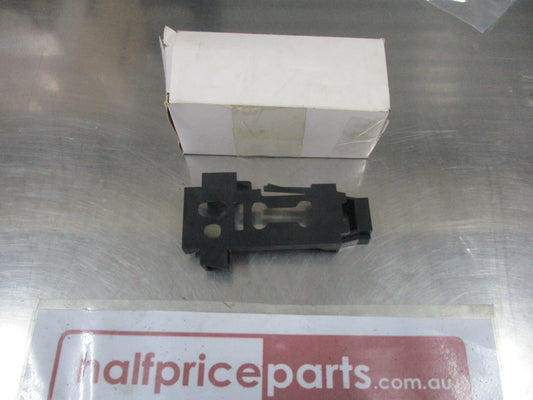 Holden VE Commodore Genuine Front Right Seat Adjuster Button Housing New Part