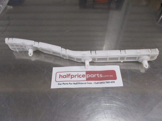 Mitsubishi Outlander Genuine Right Hand Side Rear Bumper Bracket New Part