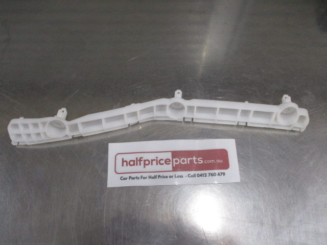 Mitsubishi Outlander Genuine Right Hand Side Rear Bumper Bracket New Part