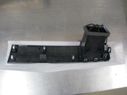 Nissan Tiida Genuine Front Left (Passengers) Air Vent And Trim New