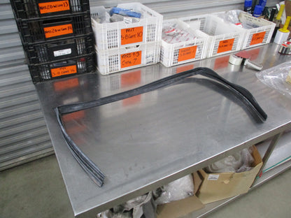 Holden VF Commodore Genuine Front Passengers Window Rubber/Weatherstrip New Part