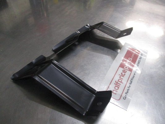 Mitsubishi Pajero Genuine Left Front Bumper Bracket New Part