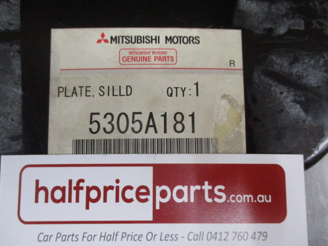 Mitsubishi Pajero Genuine Left Hand Rear Inner Wheelhouse Plate New Part