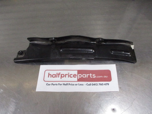 Mitsubishi Pajero Sport Genuine Right Hand Rear Side Bumper Bracket New Part