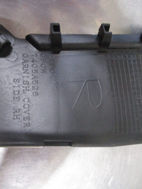Mitsubishi Outlander Genuine Right Hand Front Deck Cowl Grille Cover New Part