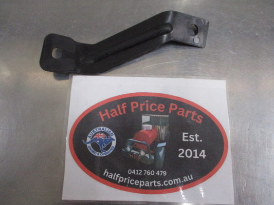 Kia Cerato Sedan Genuine Right Hand Rear Upper Support Bracket New Part