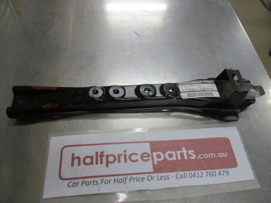 Nissan Patrol Y61 Genuine Stay Bonnet Lock New Part