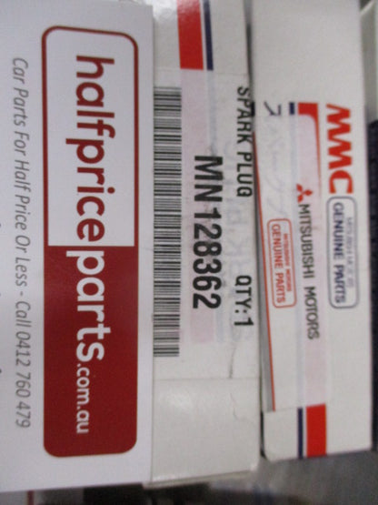 Mitsubishi Colt Genuine Spark Plug Set Of 4 New Part
