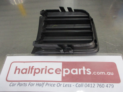 Nissan R50 Pathfinder Genuine Left Hand Front Fog Light Grille New Part