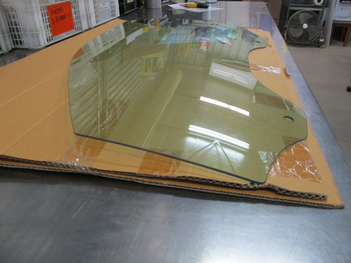 Mazda BT-50 UR Genuine Front Left Door Glass Assembly New Part