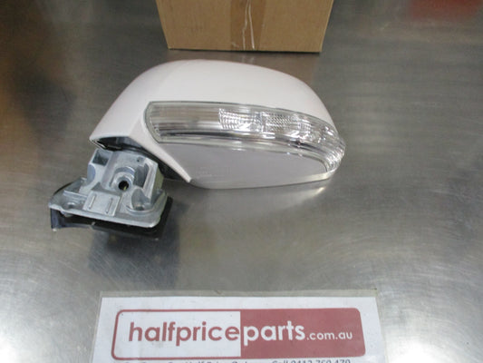 Holden Captiva Genuine Left Hand Outer Side Mirror (Pearl White) VGC Used Part