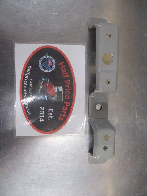 Kia Rio Genuine Left Hand Guard And Bumper Bracket New Part