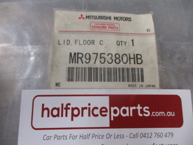 Mitsubishi Outlander Genuine Centre Console Lid (Gray) New Part
