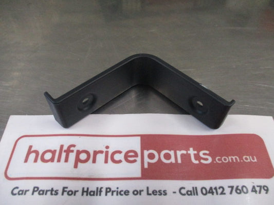 Mitsubishi Pajero Sport Genuine Left Hand Side Step Cover New Part