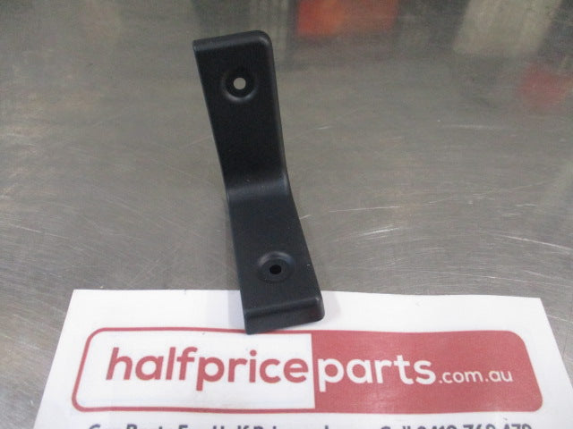 Mitsubishi Pajero Sport Genuine Left Hand Side Step Cover New Part