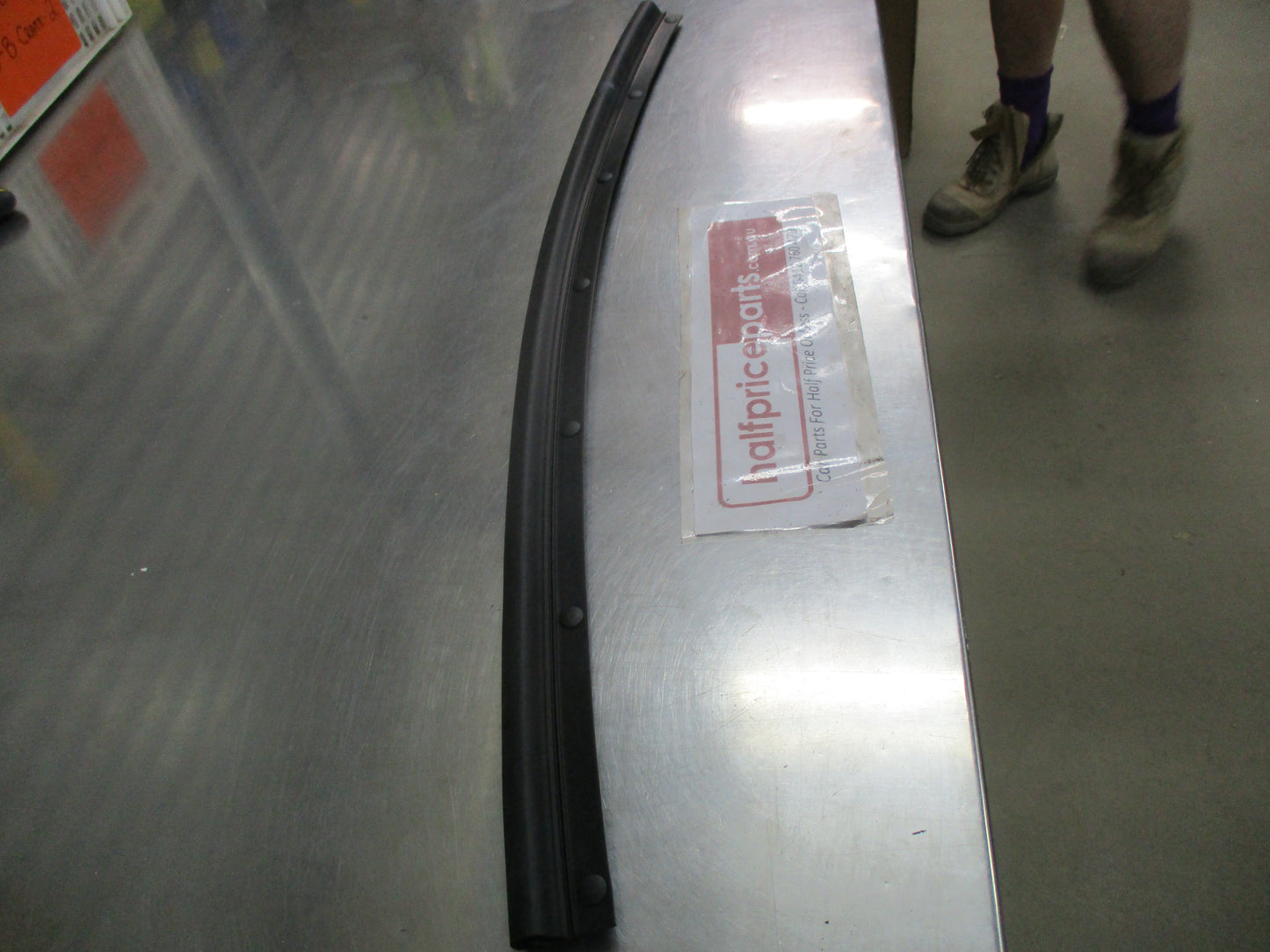 Holden Barina Genuine Front Bonnet Weatherstrip New Part