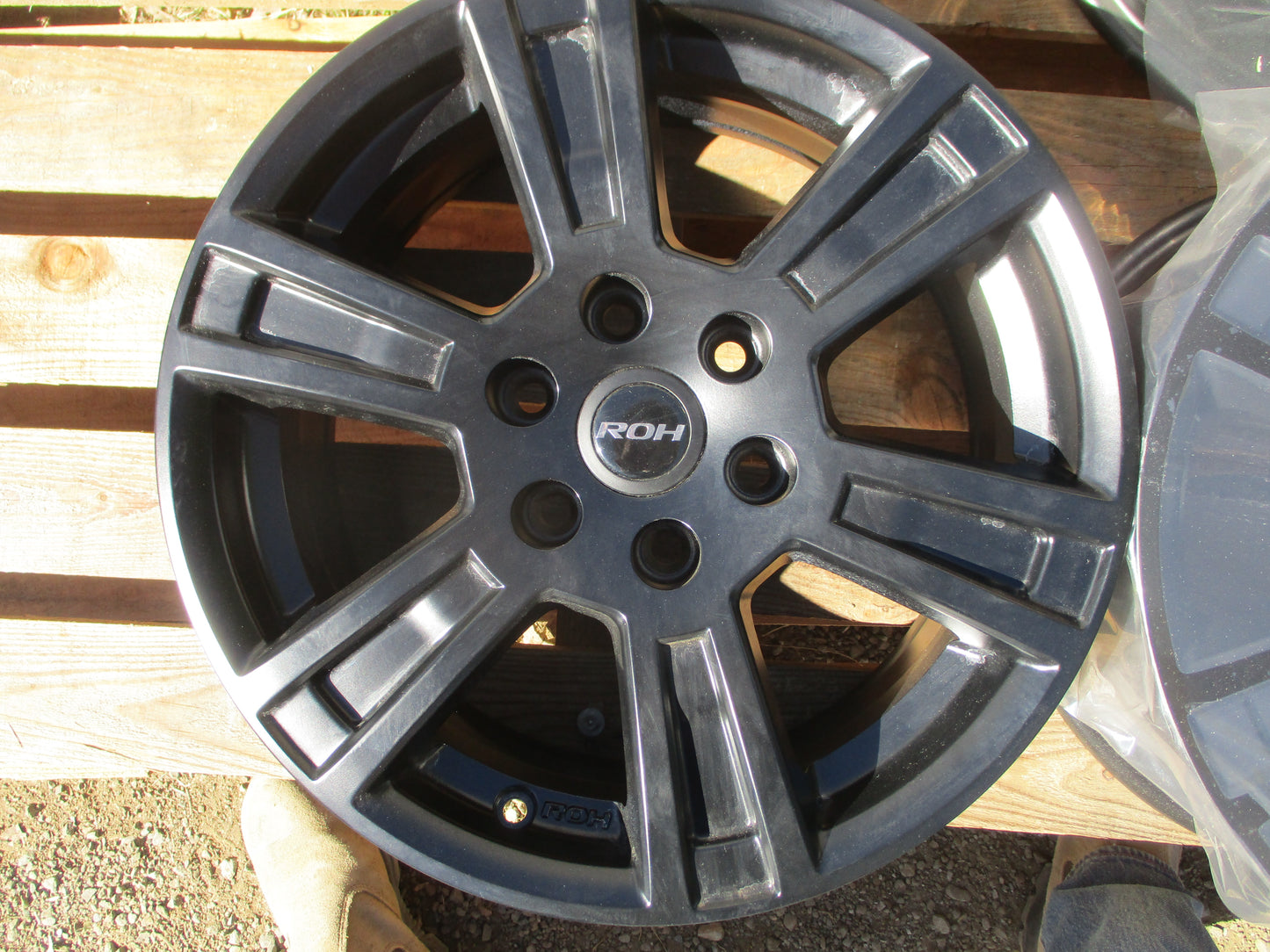 ROH Predator 16x7 Mat Black Alloy Wheel Set Of 4 With Centre Caps & Wheel Nuts New Part