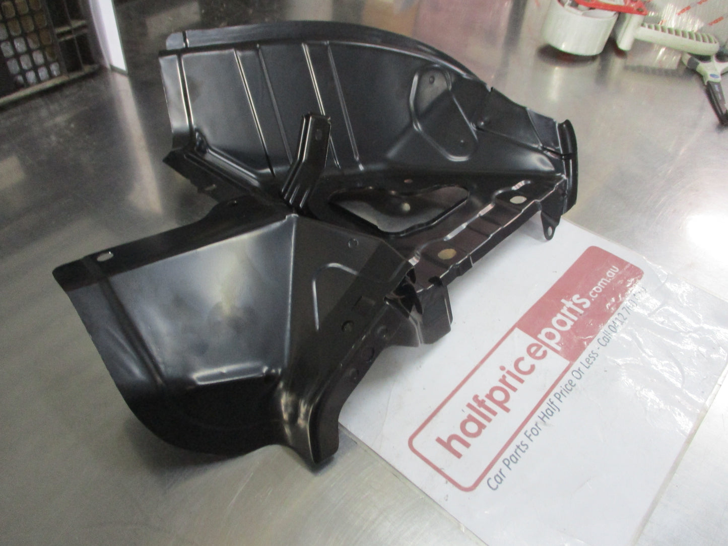 Nissan Tiida Genuine Passenger Rear Inner Tail Light Panel New Part