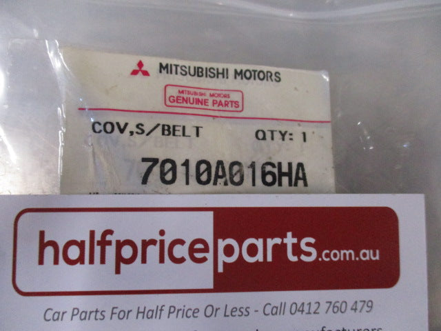 Mitsubishi Triton/Pajero Sport Genuine Front Seat Belt Sash Guide Cover New Part