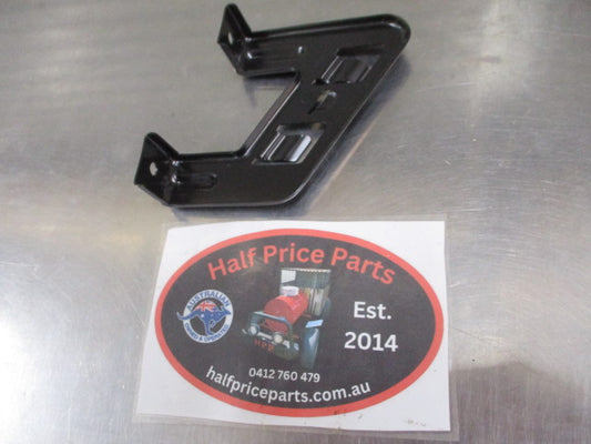 Kia Sportage Genuine Left Hand Upper Front Bumper Side Bracket New Part