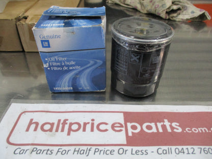 Holden Epica Genuine Oil Filter 2.5ltr Petrol New Part