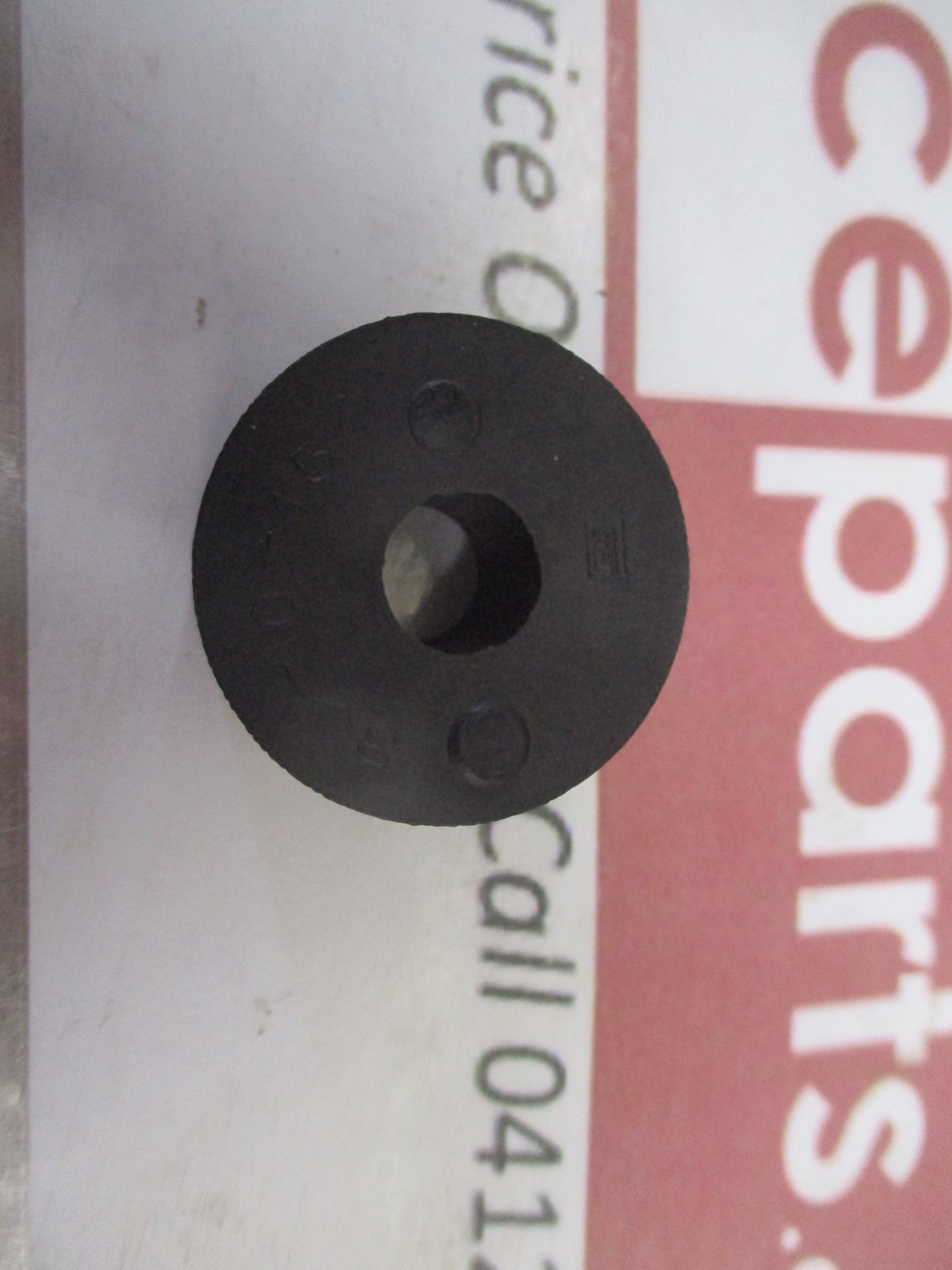 Mazda B2500-B2200 Genuine Lower Damper Bush New Part