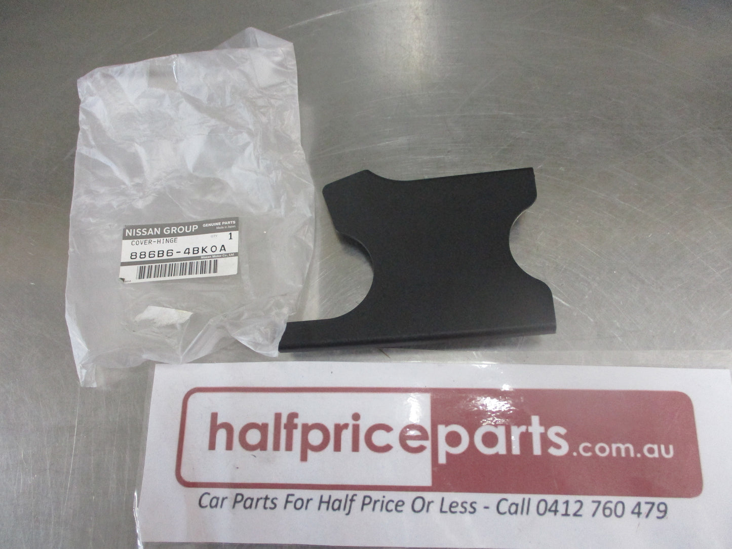 Nissan Rouge Genuine Rear Seat Hinge Cover Trim New Part