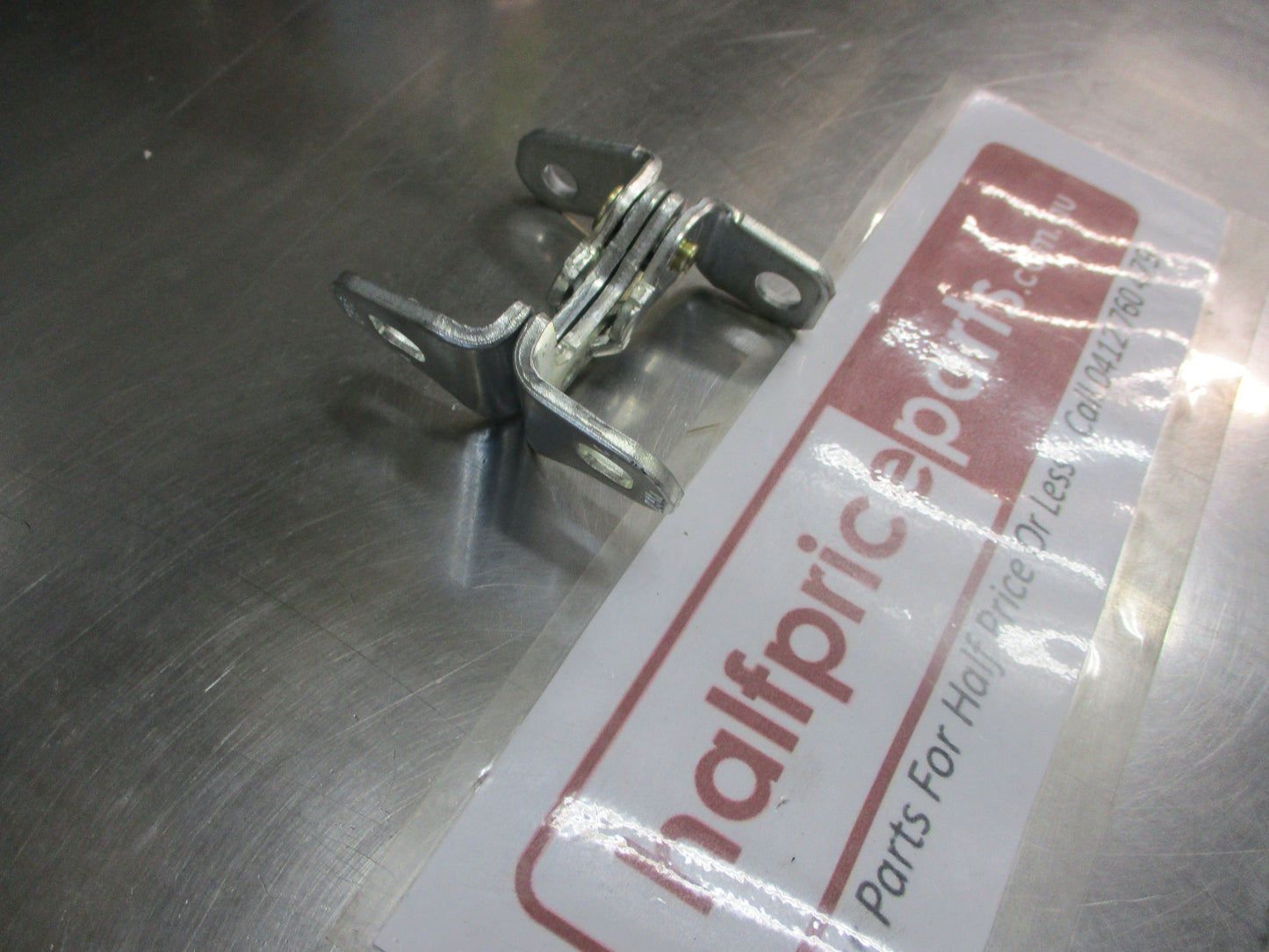 Holden Cruze/Volt/Trailblazer/Equinox/Malibu Genuine Right Hand Rear Upper Door Hinge New Part