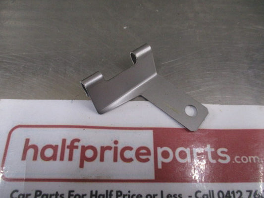 Mitsubishi Triton/Pajero Sport Genuine Rear Diff Lock Bracket New Part